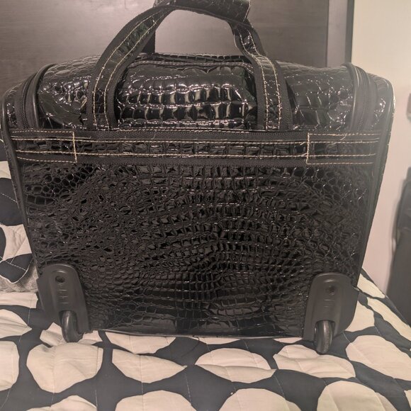 Kathy Van Zealand Croco Overnight Bag - Picture 8 of 11
